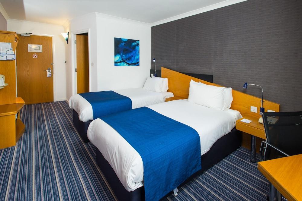 Holiday Inn Express Manchester East, An Ihg Hotel Esterno foto