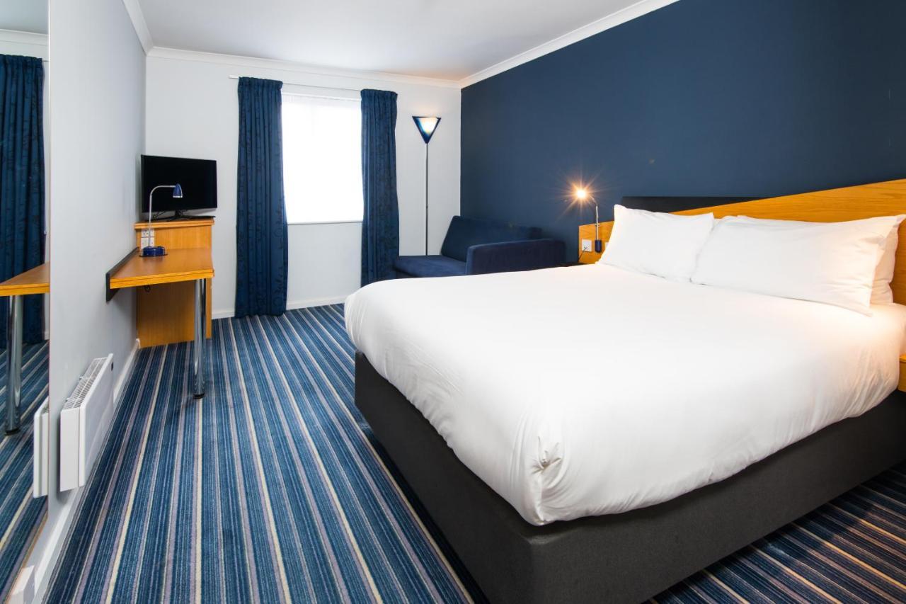 Holiday Inn Express Manchester East, An Ihg Hotel Esterno foto