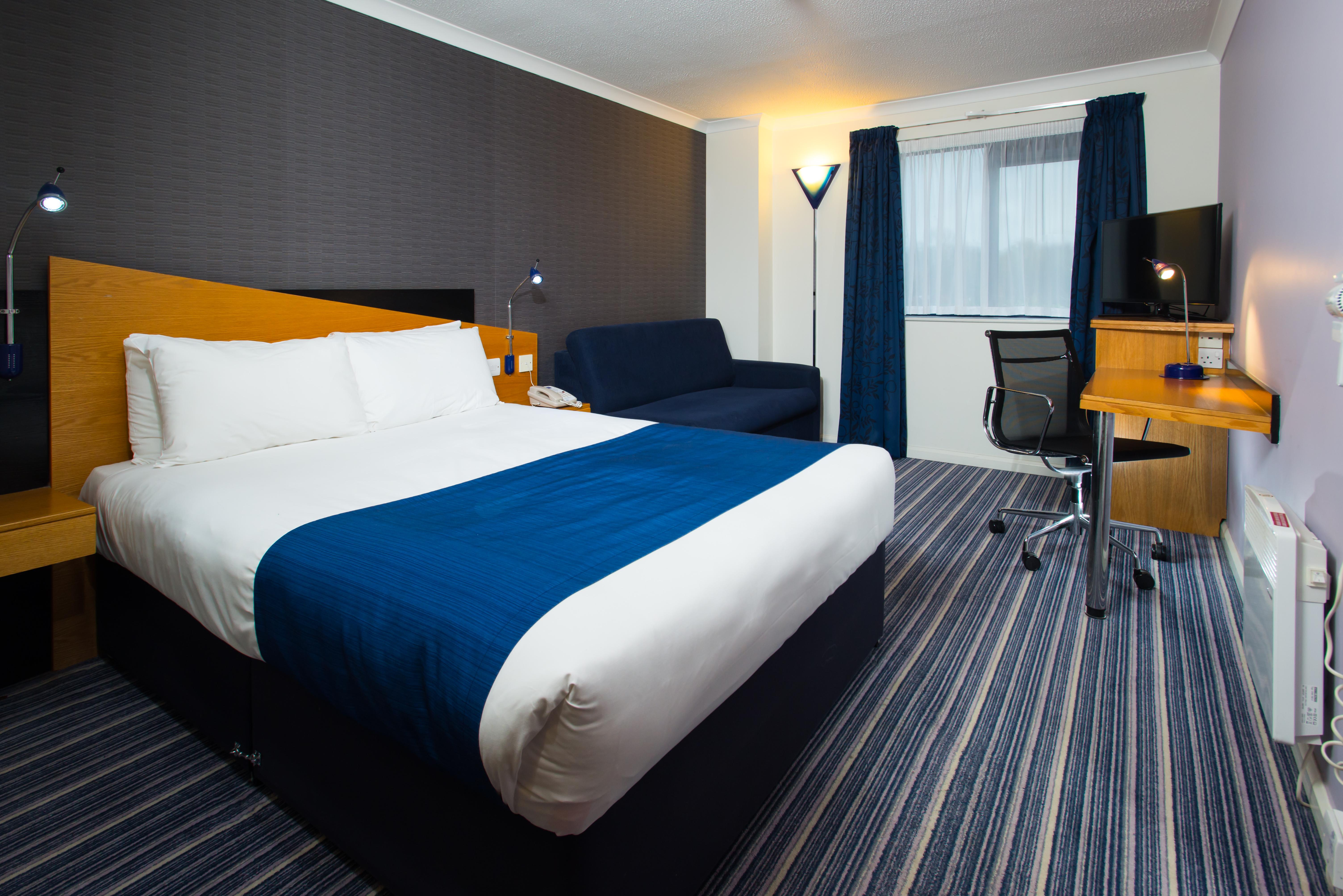 Holiday Inn Express Manchester East, An Ihg Hotel Esterno foto