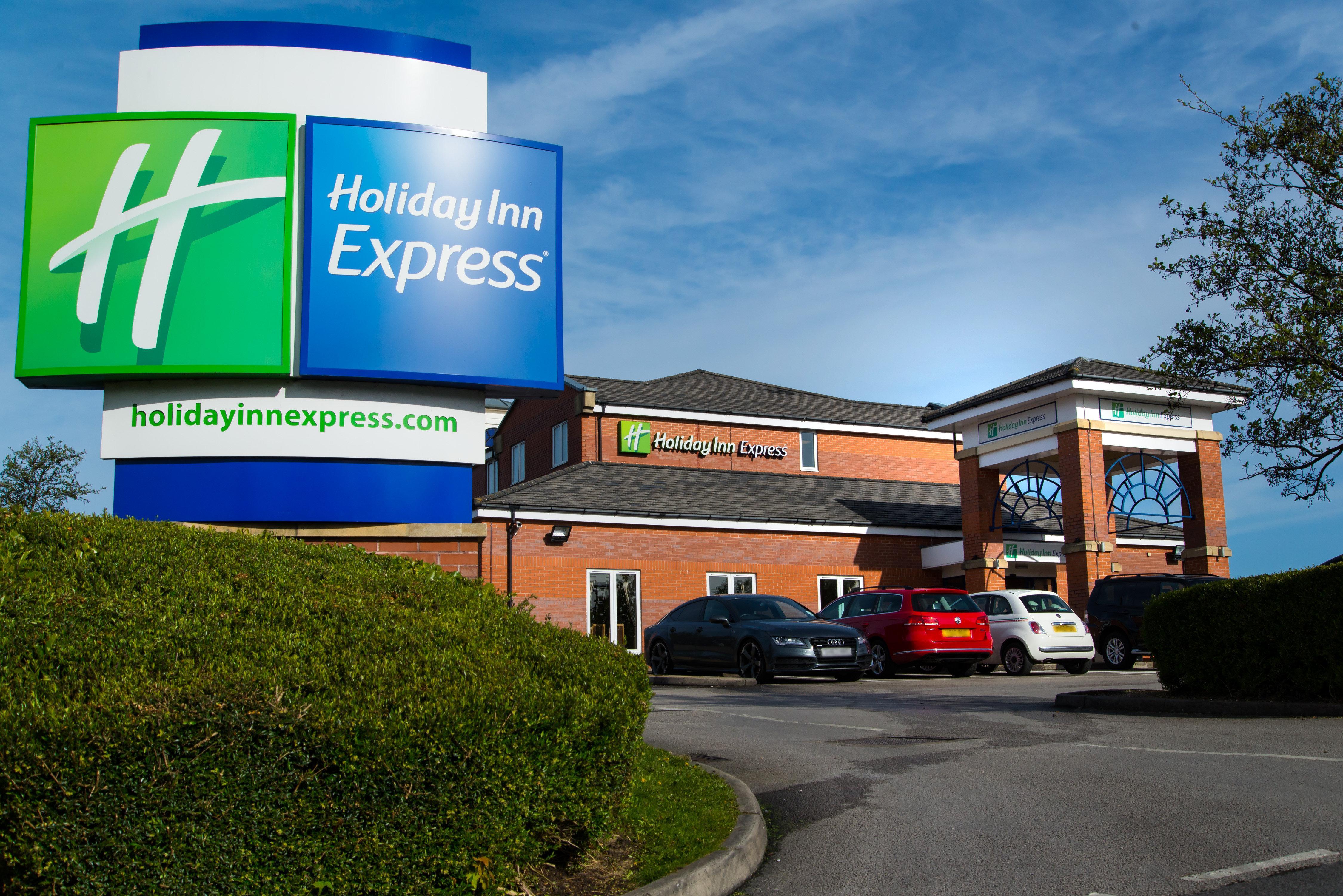 Holiday Inn Express Manchester East, An Ihg Hotel Esterno foto