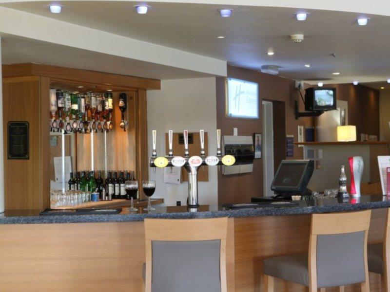 Holiday Inn Express Manchester East, An Ihg Hotel Esterno foto